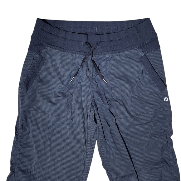 Lululemon Studio Crop Charcoal Grey Pants Size 10 Activewear Hiking - Picture 8 of 11